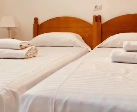 Click&guest - Comfortable Flat 2 Close To The